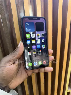 Apple iPhone XR 64 GB Black