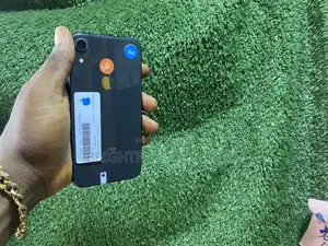 Apple iPhone XR 64 GB Black