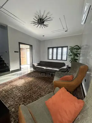 1bdrm Duplex in Forces Avenue Old for rent