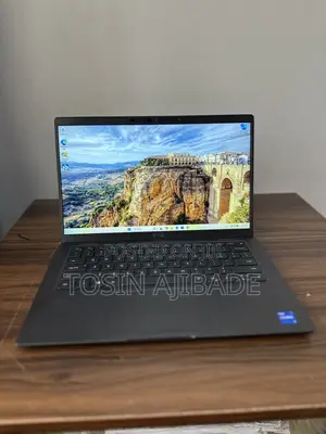 Laptop Dell Latitude 7420 32GB Intel Core i7 SSD 256GB