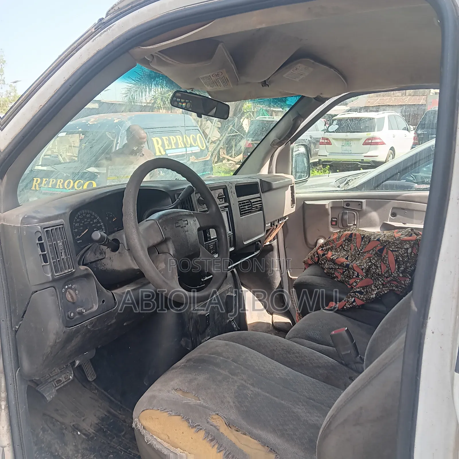 Chevrolet 3500 2006 White