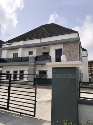 5bdrm Duplex in New Owerri for sale