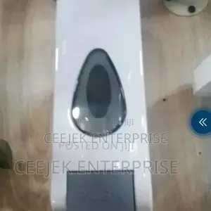 Pressing Soap Dispenser