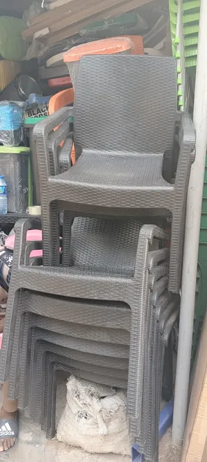 Quality Executive Plastic 4leg Chair