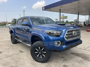 Toyota Tacoma 2017 Blue
