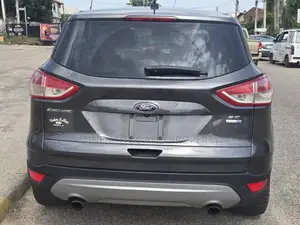 Ford Escape SE 4dr SUV (1.6L 4cyl Turbo 6A) 2015 Gray