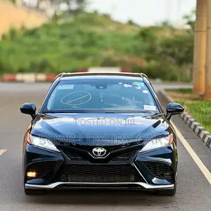 Toyota Camry SE (2.5L 4cyl 8A) 2019 Green