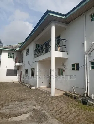 4bdrm Duplex in Presidential Estate, Boibu-Oromerizemgbo for sale