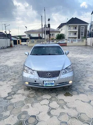 New Lexus LM 2020 Silver