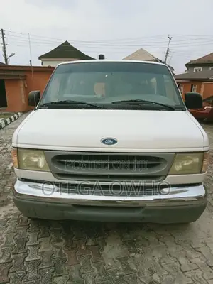 Ford E350 2007 White