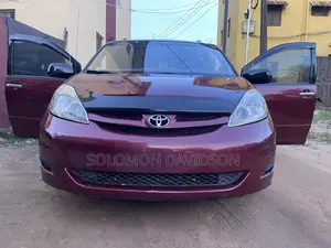 Toyota Sienna 2006 Burgundy