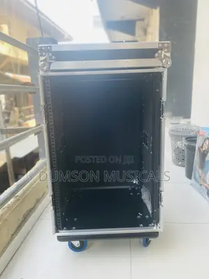 Heavy Duty 16 Unit Amplifier Rack With Wheels for Amplifiers and Mixer