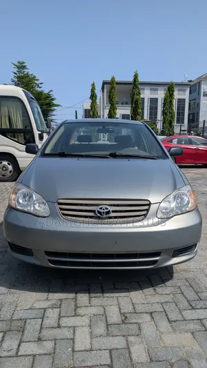 Toyota Corolla 2004 Gray
