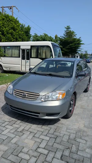 Toyota Corolla 2004 Gray