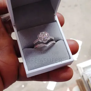 Classic Mossanite Diamond Stone Ladies Wedding Ring 0011 - Silver