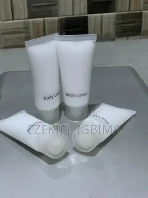 Hotel Amenities Body Lotion And Shampoo