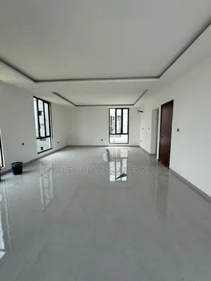 5bdrm Duplex in Banana Island for sale
