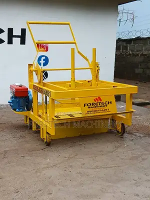 Mobile Concrete Block Molding Machine