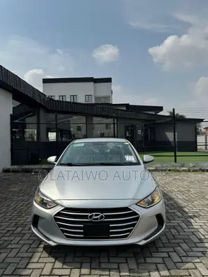 Hyundai Elantra ECO Sedan FWD (1.4L 4cyl 7A) 2017 Silver