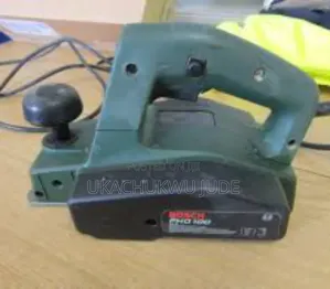 Bosch Pho 100 Handheld Electric Planer.