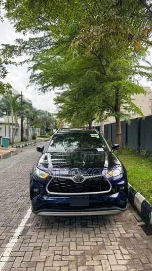 Toyota Highlander Platinum 2021 Blue