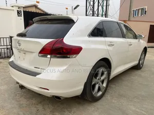 Toyota Venza Limited 4dr Wagon AWD (3.5L 6cyl 6A) 2015 White