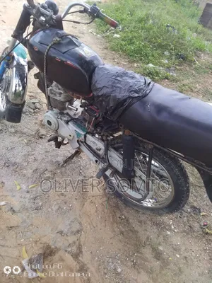 Bajaj Boxer 2023 Red