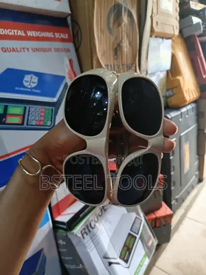 Brown & Black Safety Goggles – Strong Protective Eye Wear