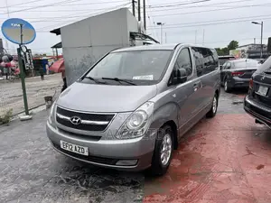 Hyundai H1 2012 Silver