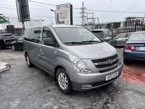Hyundai H1 2012 Silver