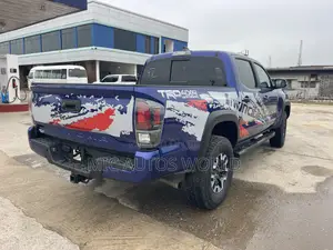 Toyota Tacoma 2023 Blue