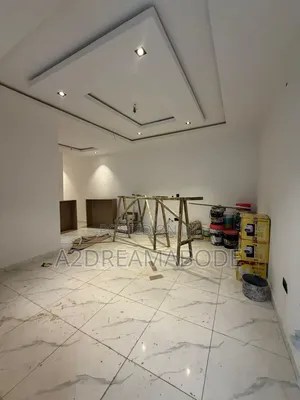 3bdrm Apartment in Oregun for sale