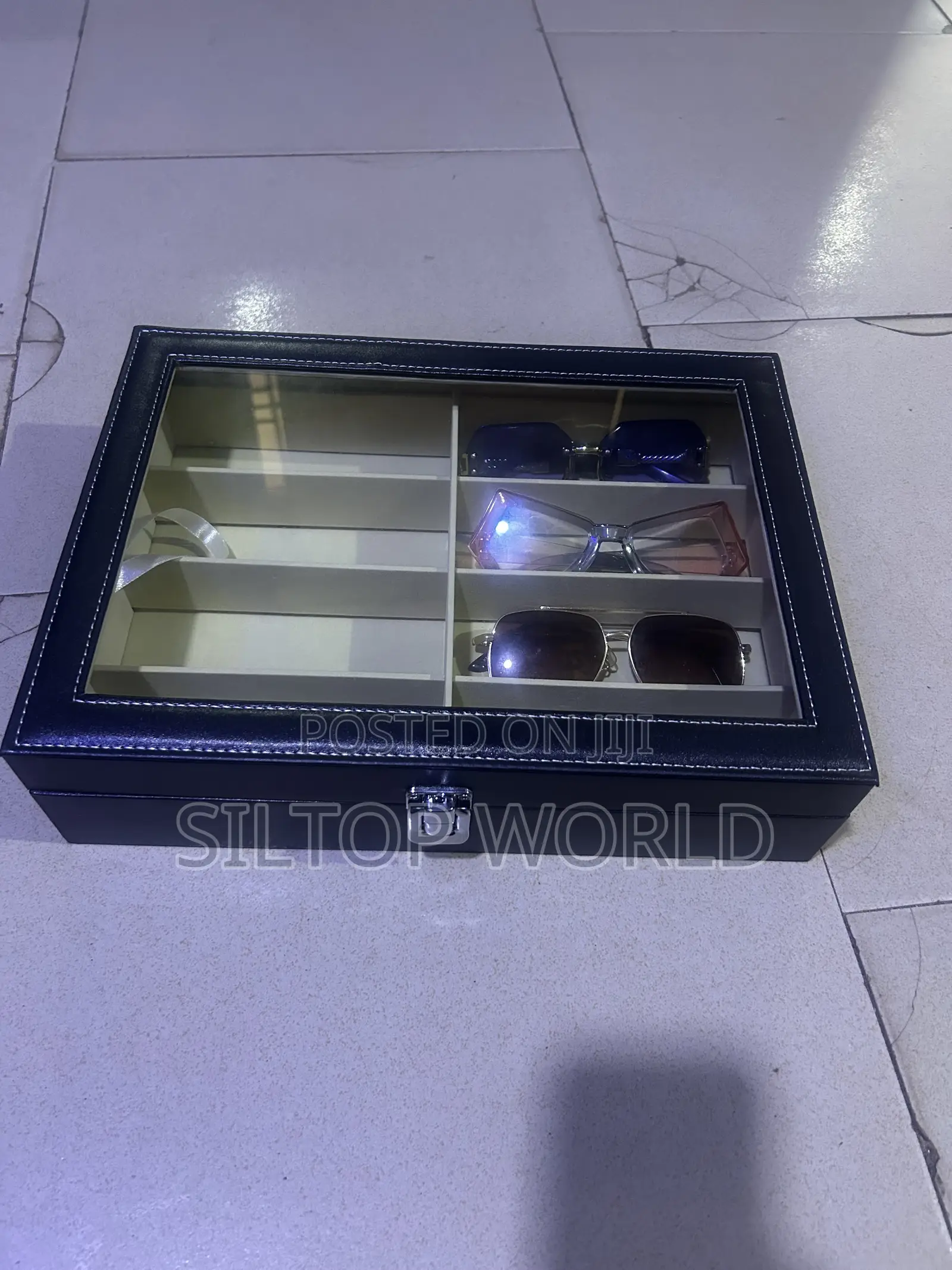 Multipurpose 8 Slots Sunglasses Storage Box