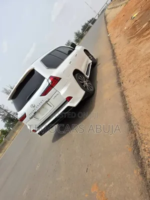 Lexus LX 2018 White