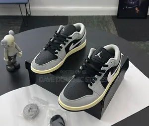 Jordan 1 Sneakers