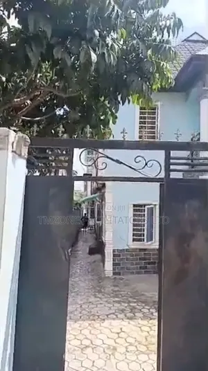 Furnished 6bdrm Townhouse/Terrace in Command, Iba / Ojo for sale