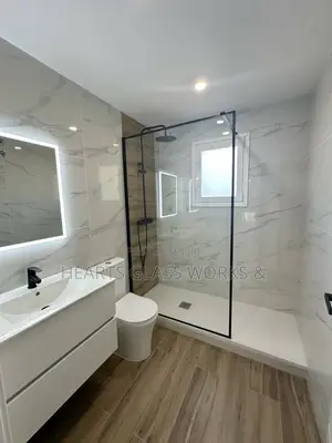 One-Sided Shower Enclosure – Custom Design Installation