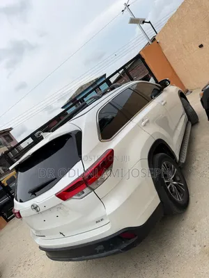 Toyota Highlander XLE V6 4x4 (3.5L 6cyl 6A) 2016 White