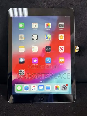 Apple iPad Air 16 GB Black