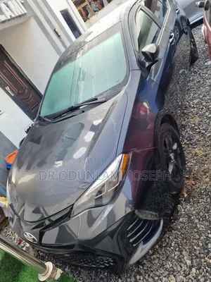 Toyota Corolla LE 4dr Sedan (1.8L 4cyl CVT) 2016 Gray