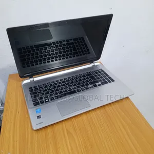 Laptop Toshiba Satellite C850 8GB Intel Core i7 HDD 500GB