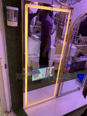 Led Mirror Built With Television Water Resistance