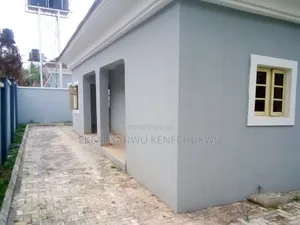 4bdrm Duplex in Basic Estate for rent