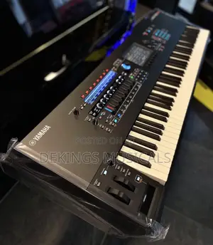 Yamaha Montage M8x Synthesizer Workstation With 88 Keys