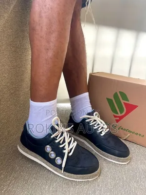 Men's Shoe