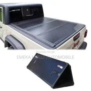 Tri-Fold Hard Tonneau Bed Cover for Jeep Gladiator