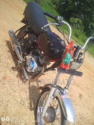 Bajaj Boxer 2024 Red