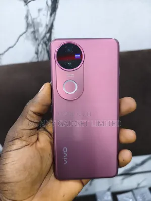 Vivo V50 512 GB Red