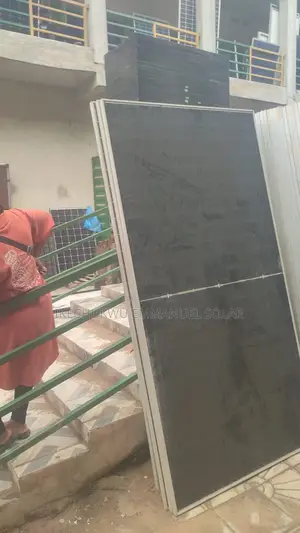 650watts Jinko Solar Panels Much Available