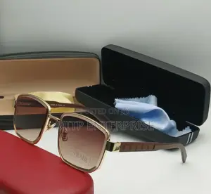High Quality Prada Frame Glasses